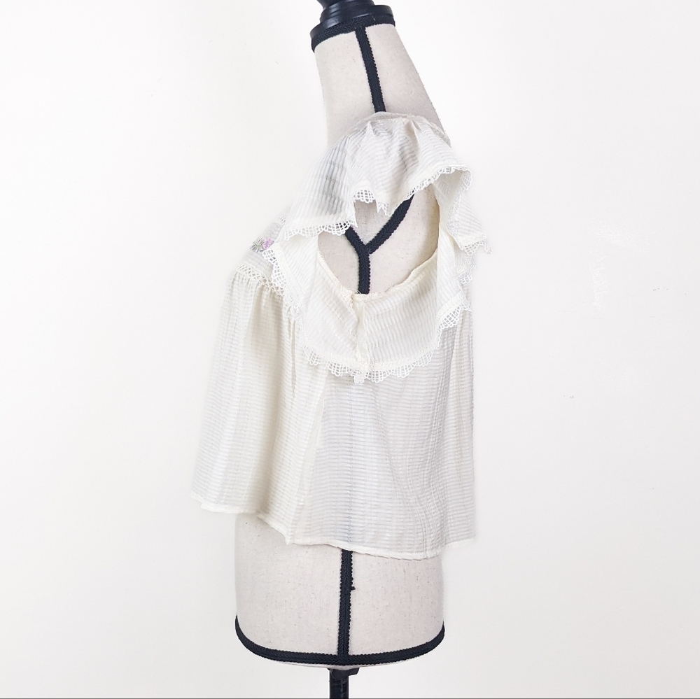 NWT Blu Pepper Embroidered Cream Blouse, Size Large - Picture 4 of 6